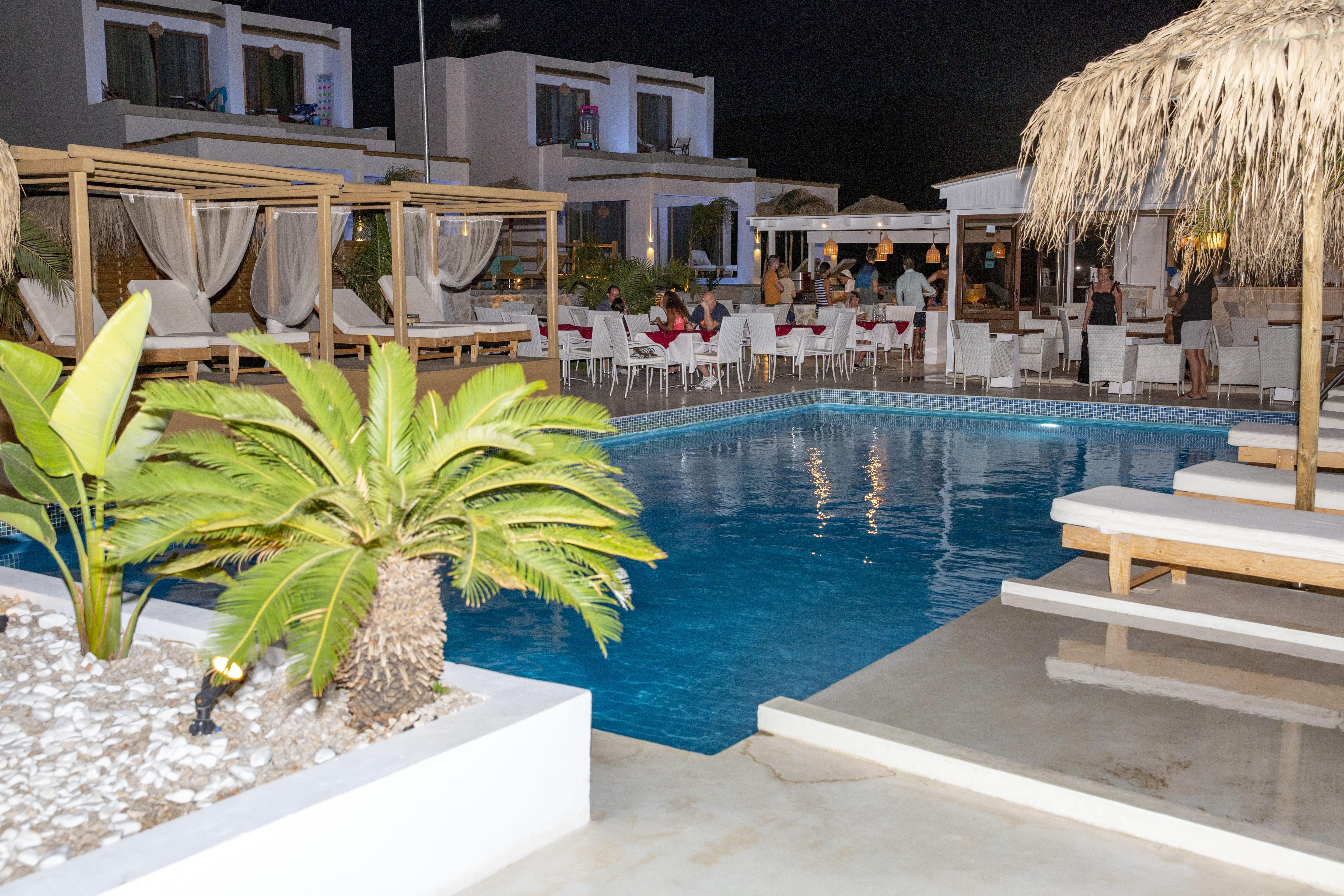 Alia Luxury Suites And Spa Haraki Exterior foto
